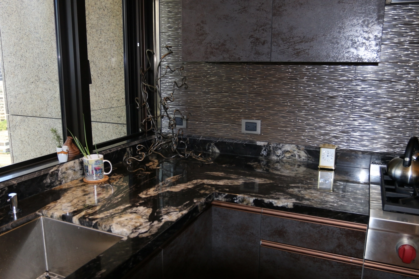 古馳黑<span> </span><span>巴西/花崗石</span>